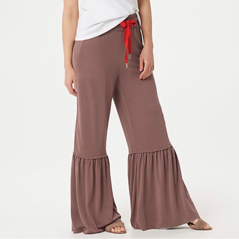 Peace Love World Laura Ruffle RETIRED Pants in Espresso